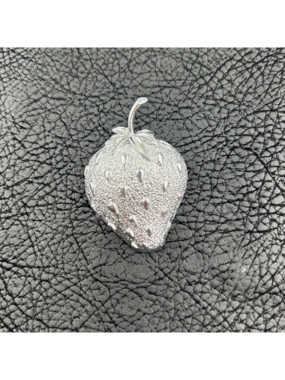 Strawberry Ice brooch Pin 1968 Sarah Coventry textured silver tone